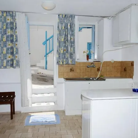 Sunday Summer Apartment